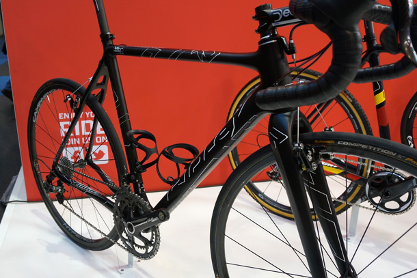 Ridley X-Night cyclocross bike with Campagnolo Super Record used for Roubaix  |  Racefietsblog.nl