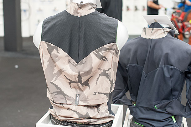 Q36.5 Vest L1 Essential at Bikemotion 2014 | Racefietsblog.nl