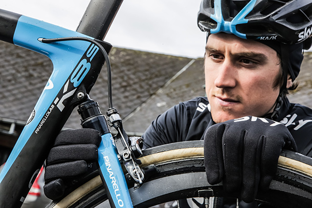 Pinarello K8-S. Team Sky brand new weapon against the cobbles | Racefietsblog.nl