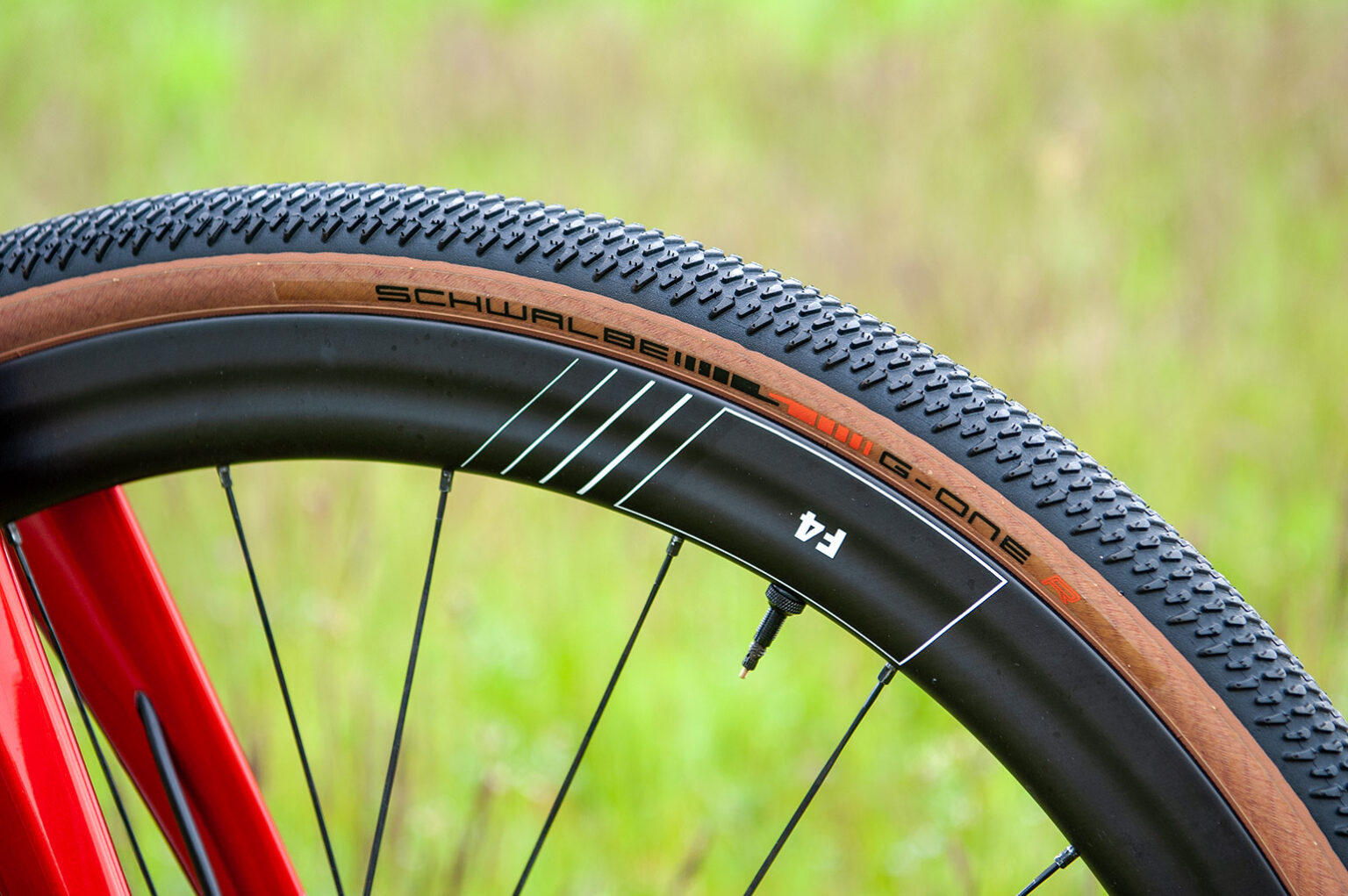 Eerste Indruk De Nieuwe Schwalbe G One R Gravelbanden Racefietsblog Nl