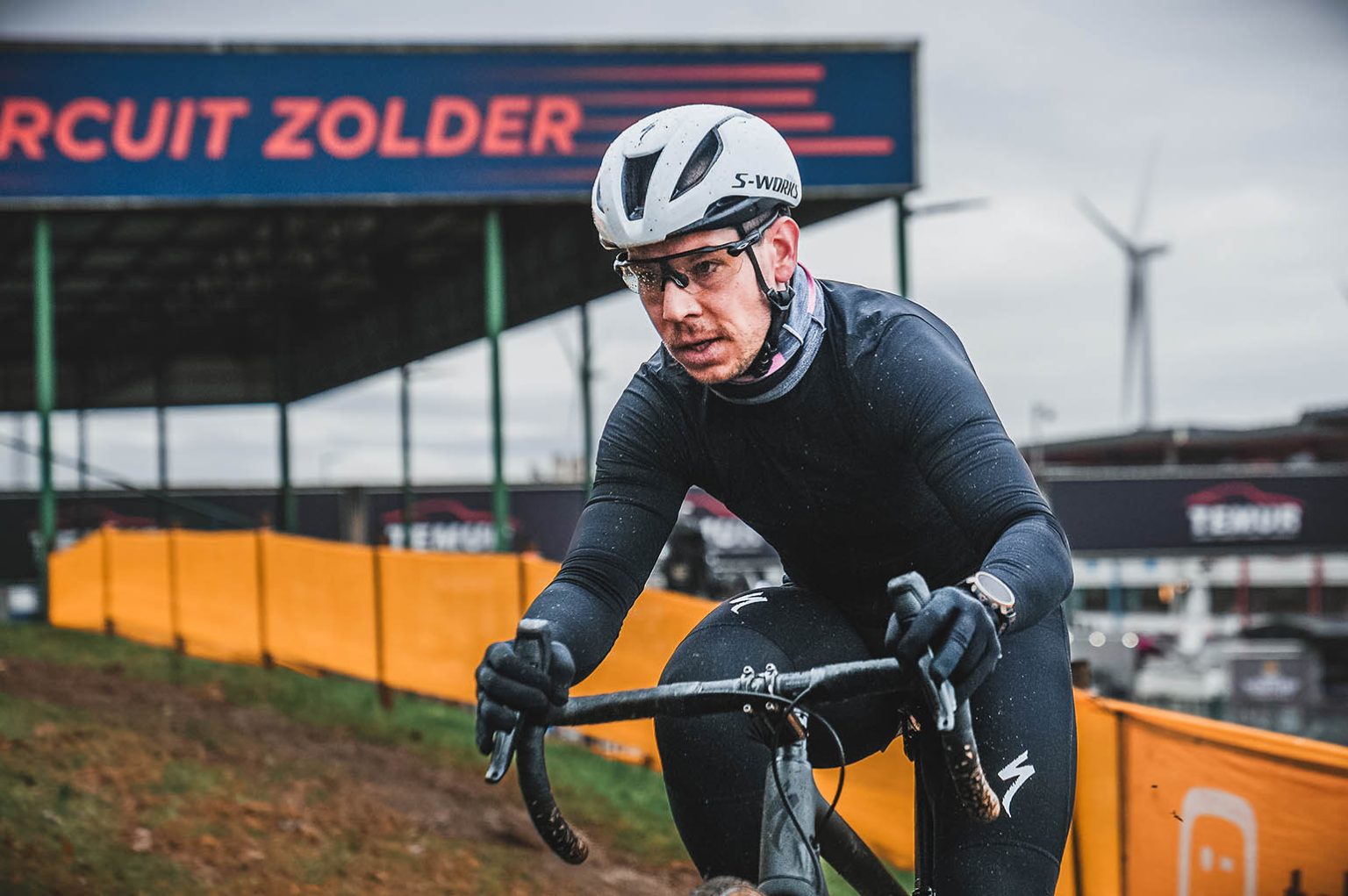 Strijden Om De Specialized Cyclocross Cup Op Het Parcours Van Heusden Zolder Video